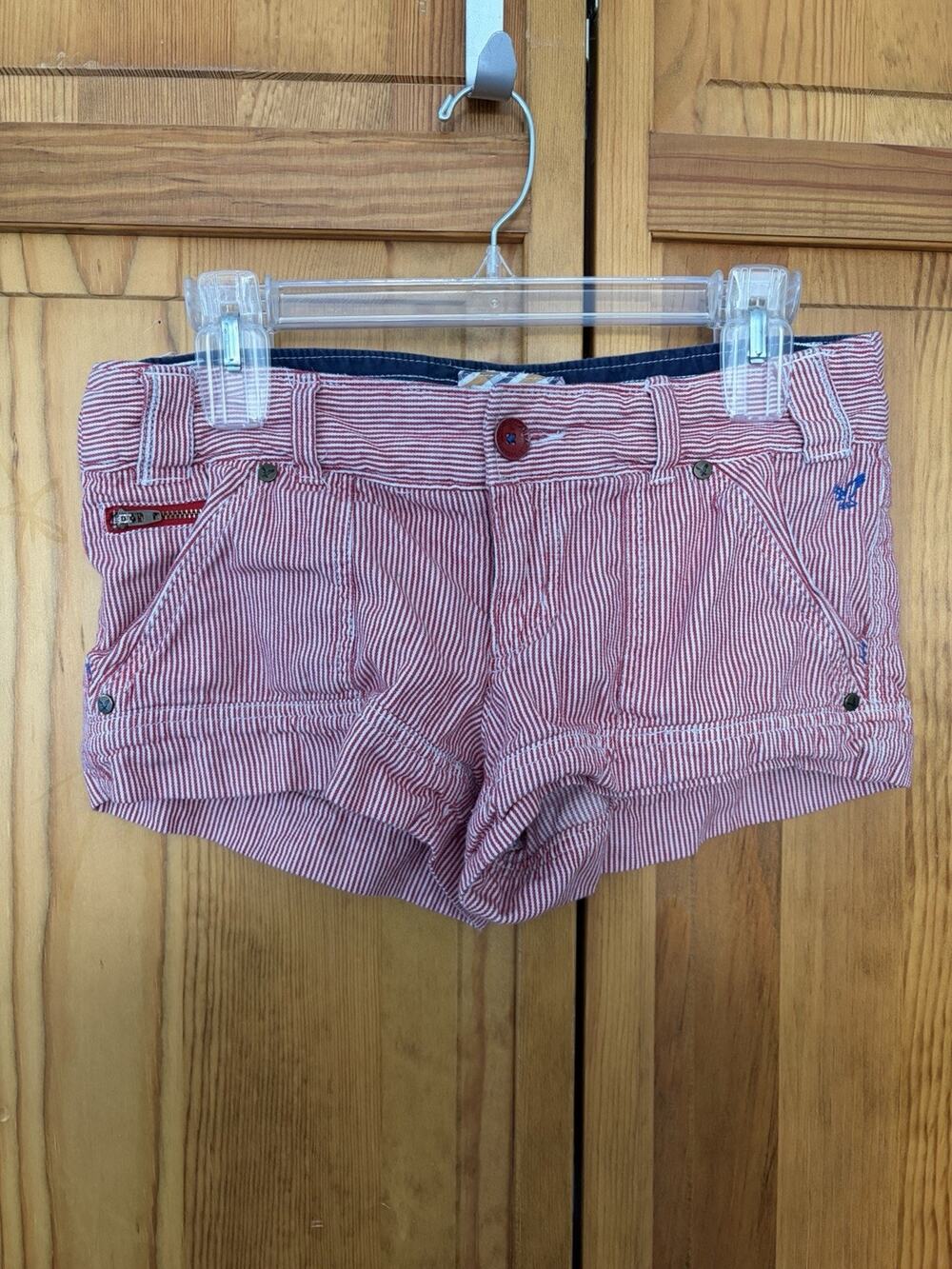 American Eagle Women’s Red And White Striped Shorts Size 6